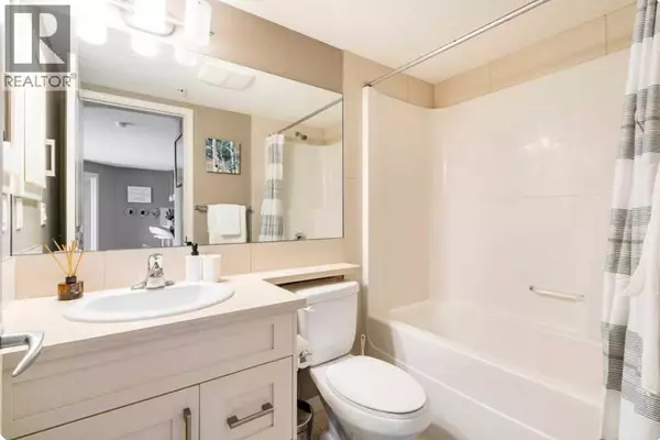 Calgary, AB T3K0Y6,1205, 130 Panatella Street NW