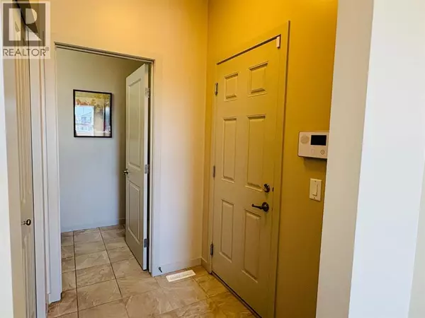 Calgary, AB T3P0P9,66 Evanscrest Terrace NW