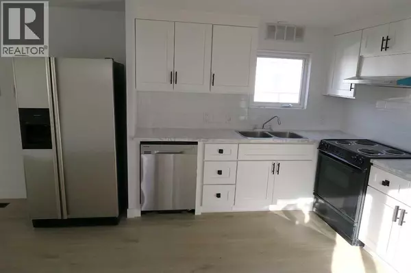 Strathmore, AB T1P1E2,817 Bayview Road