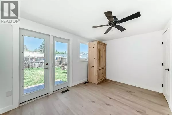 Strathmore, AB T1P1E2,817 Bayview Road