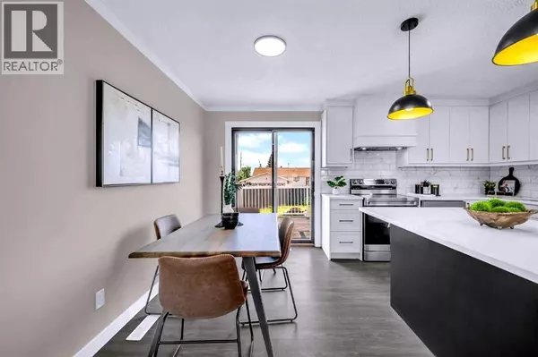 Calgary, AB T2A5M8,951 Maitland Way NE