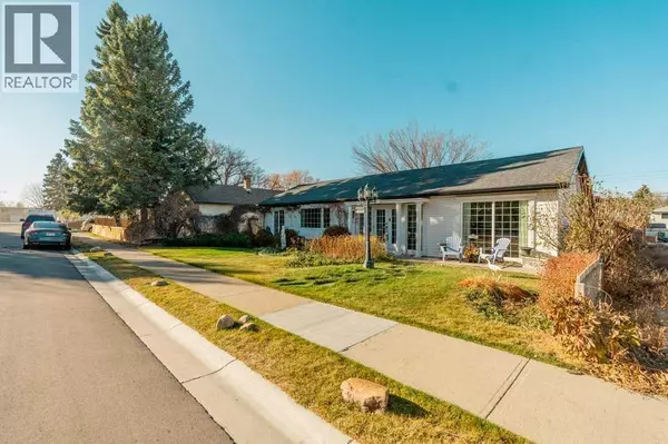 Lethbridge, AB T1H1Z8,1006 9 Street N