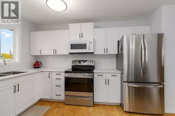 Fort Mcmurray, AB T4B1B5,114 Robichaud Street