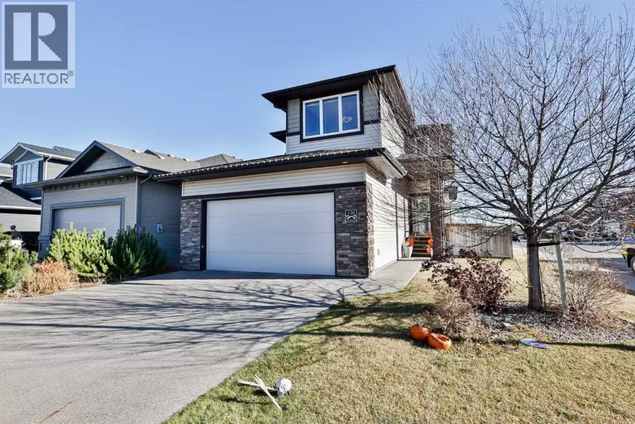 128 Cabot Landing W, Lethbridge, AB T1J5K3
