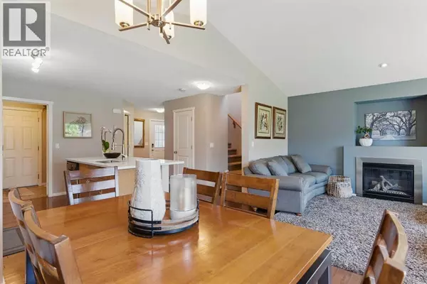 Calgary, AB T3R0J7,19 Sage Bank Road NW