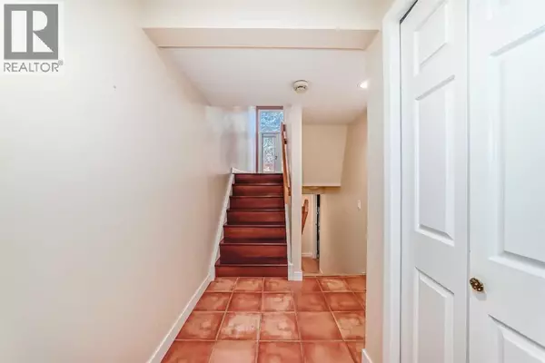 Calgary, AB T3B4V8,357 Point Mckay Gardens NW