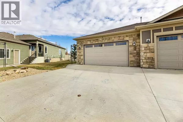 Red Deer, AB T4P0M6,5 Michener Place