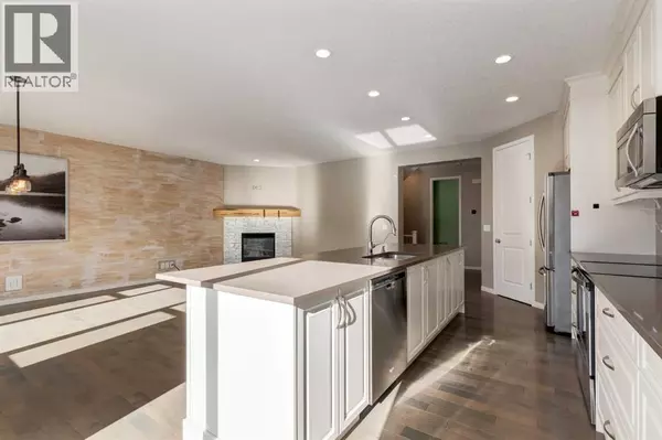 Calgary, AB T2Z5A3,2016 Brightoncrest Green SE