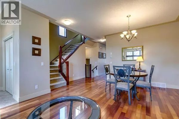 Calgary, AB T2E1N4,446 18 Avenue NE