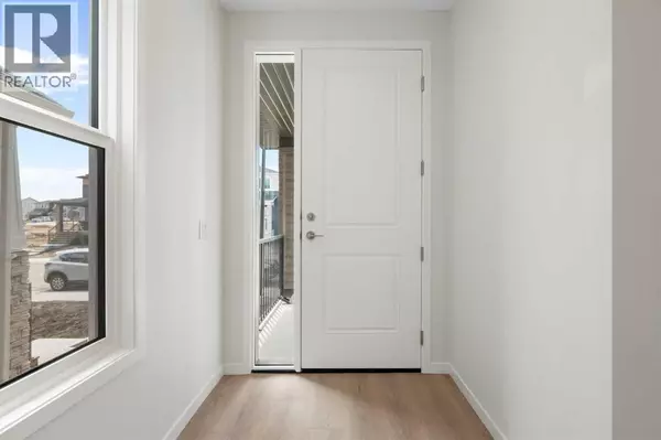 Calgary, AB T2X5X7,135 Creekview Gardens SW