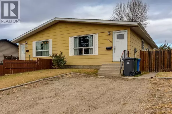 3905 54 Avenue, Innisfail, AB T4G1E9