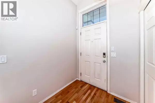 Calgary, AB T3K0K9,205 Panora Close NW