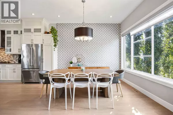 Calgary, AB T2M1R7,1906 22 Avenue NW