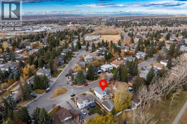 Calgary, AB T2L1X3,3375 Breton Close NW