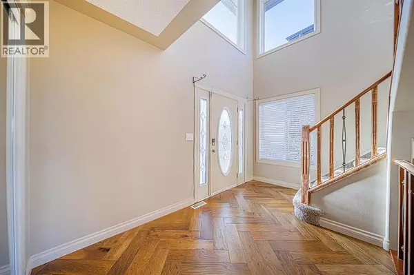 Calgary, AB T3G5X8,22 Royal Birch Way  NW