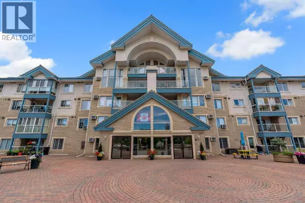 122, 7229 Sierra Morena Boulevard SW, Calgary, AB T3H3L7