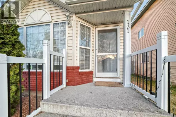 Calgary, AB T3J3S3,121 Martin Crossing Manor NE