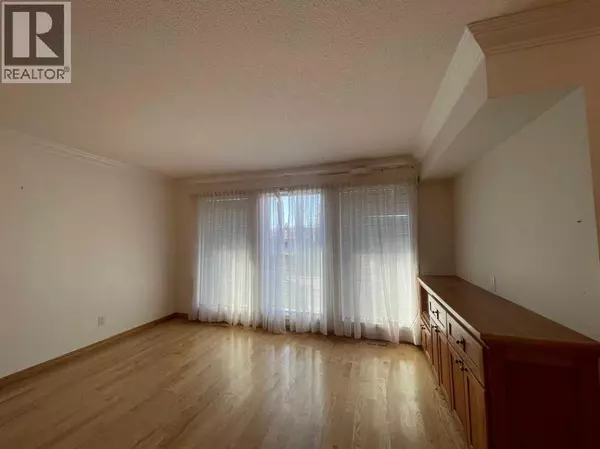 Calgary, AB T2B2H5,3506 Doverthorn Road SE