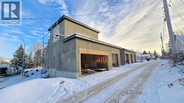 Calgary, AB T3B1E6,4767 Montana Crescent