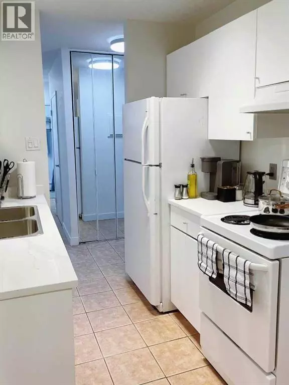 Calgary, AB T2R0S8,201, 1111 15 Avenue SW