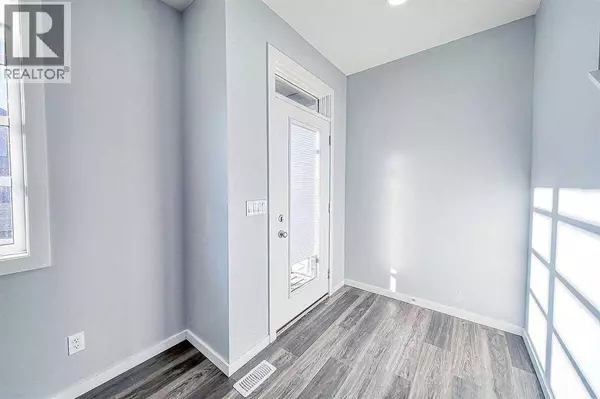 Calgary, AB T3J2J7,310 Savanna Terrace NE