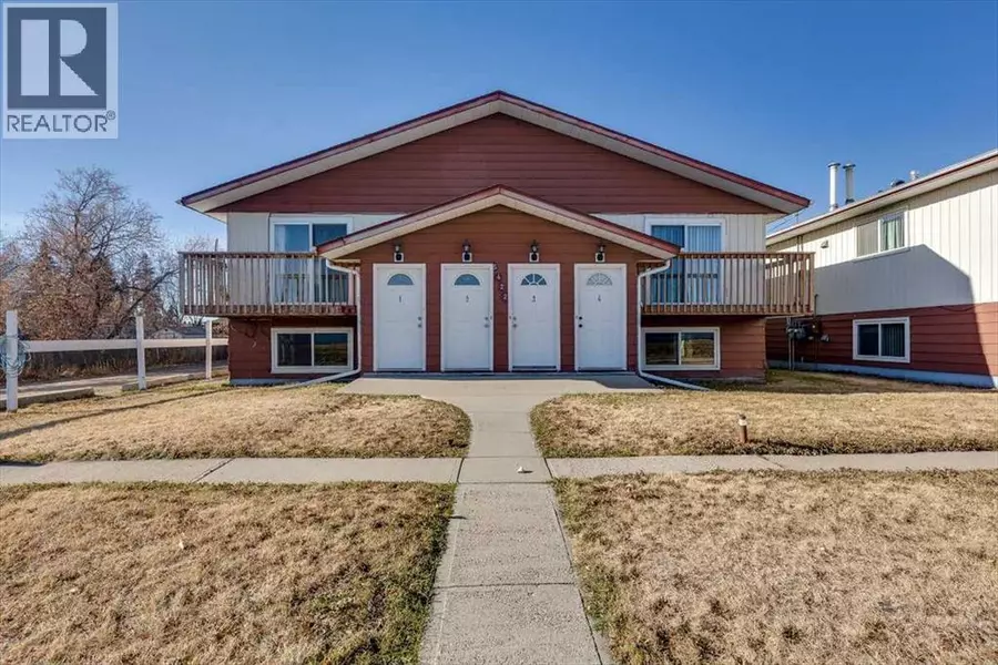 5418 and 5422 48 Avenue, Olds, AB T4H1G4