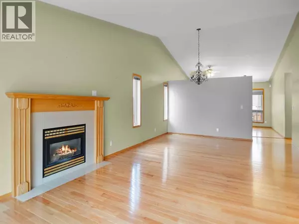 Red Deer, AB T4R2L9,22 Ansett Crescent