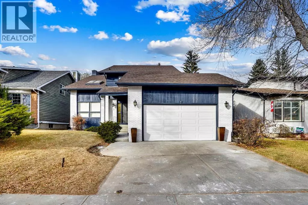 Calgary, AB T2J5W3,7 Deercrest Way SE