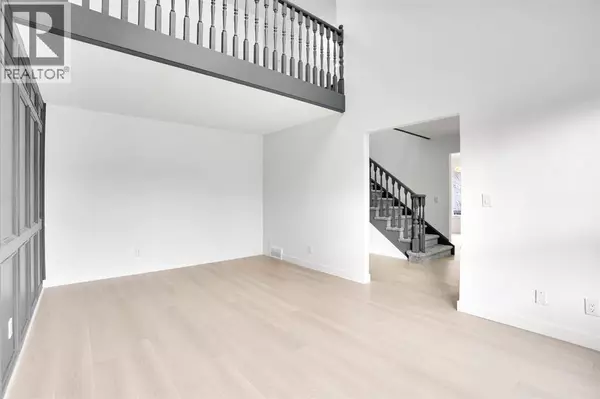 Calgary, AB T2J5W3,7 Deercrest Way SE