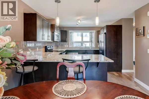 Calgary, AB t3k0w6,336 Covecreek Circle NE