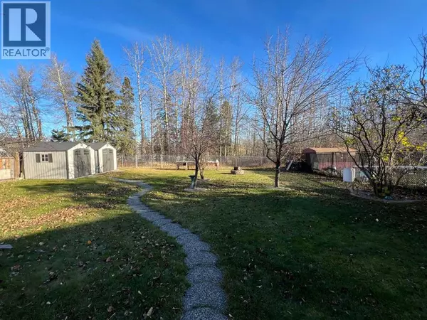 Fox Creek, AB T0H1P0,706 HAMMOND Drive N