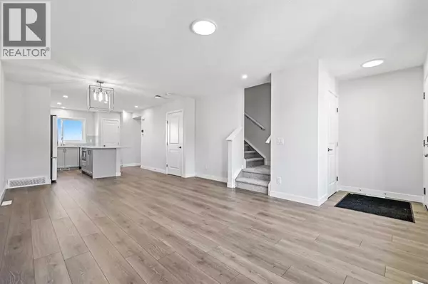 Calgary, AB T3M4B6,19834 45 Street SE