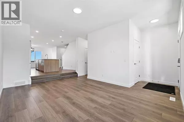 Calgary, AB T3M4B9,19838 45 Street SE