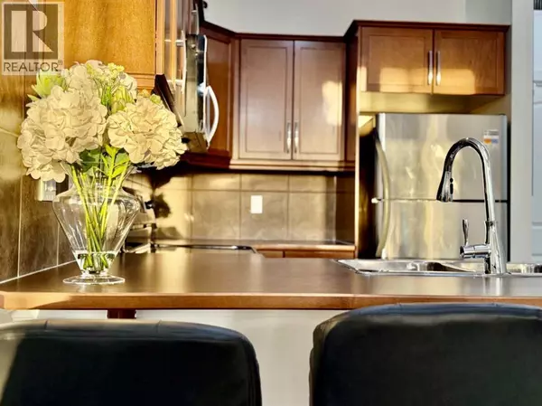 Calgary, AB T2X0M8,220, 15304 Bannister Road SE