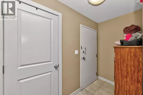 Calgary, AB T3j1B3,1303, 6118 80 Avenue NE