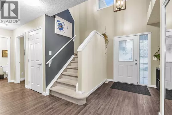 Calgary, AB T3P1B8,210 Evansmeade Point NW