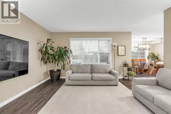 Calgary, AB T3P1B8,210 Evansmeade Point NW