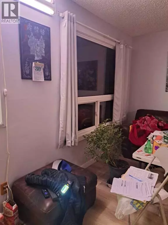 Calgary, AB T2A1V5,1107 53 Street SE