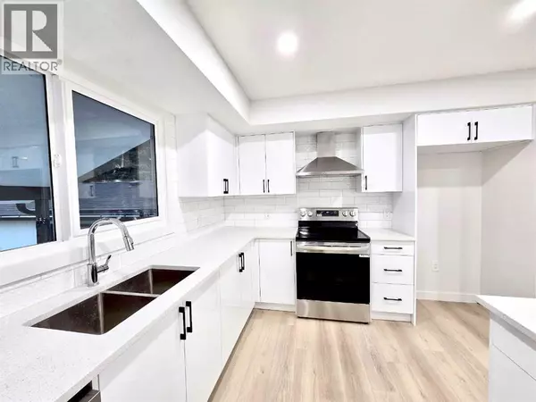 Calgary, AB T1Y1R1,131 Whiteview Close NE