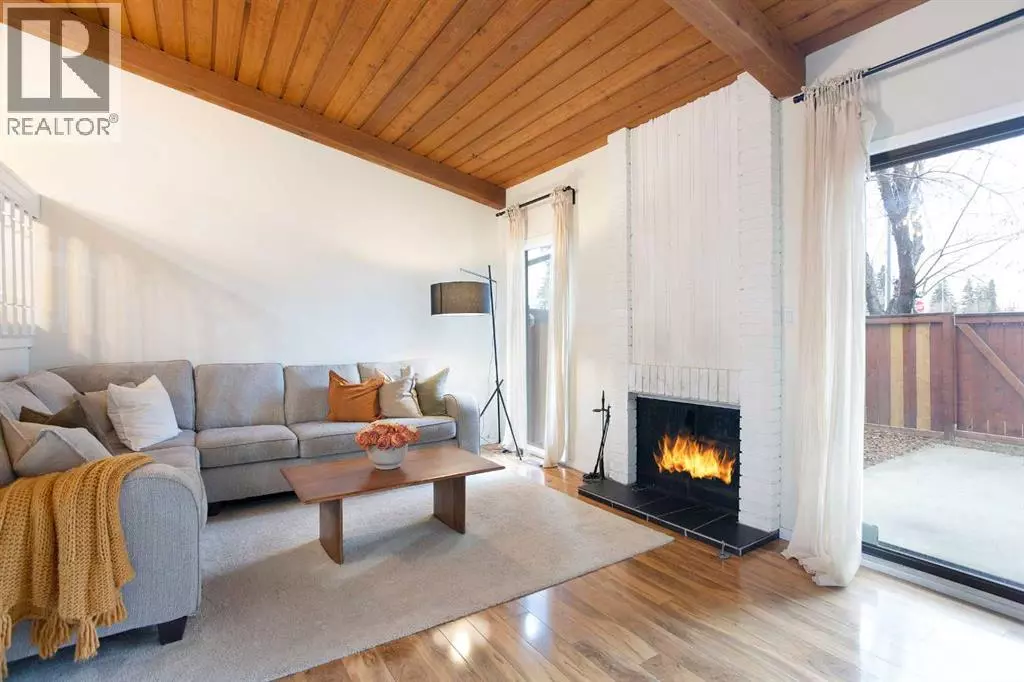 Calgary, AB T2V4S8,54, 10030 Oakmoor Way SW