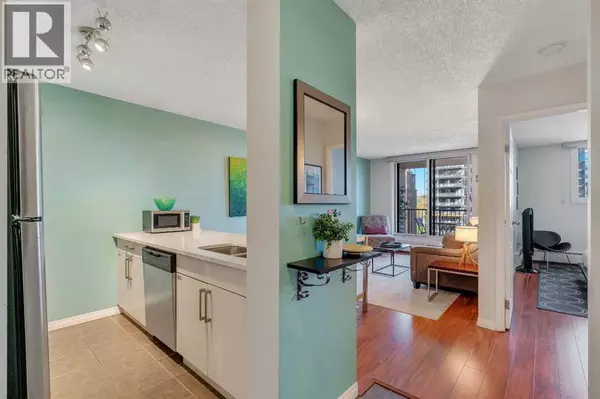 Calgary, AB T2P0G7,815, 738 3 Avenue SW