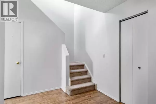 Calgary, AB T2T3P4,306, 1720 13 Street SW