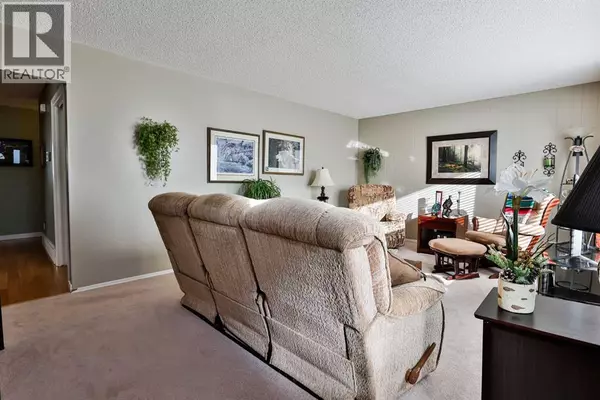 Lethbridge, AB T1H1V4,1517 14 Avenue N