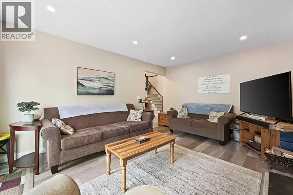 Calgary, AB T3G1Z5,100 Hawkfield Crescent NW