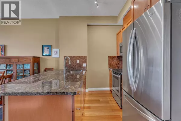 Calgary, AB T3C2Z1,3601, 24 Hemlock Crescent SW