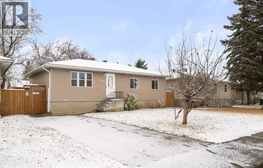 Calgary, AB T2B1C8,2219 41 Street SE