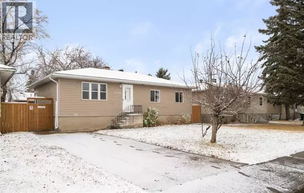 Calgary, AB T2B1C8,2219 41 Street SE