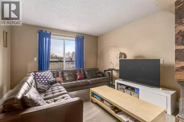 Calgary, AB T2E0J9,3, 643 4 Avenue NE