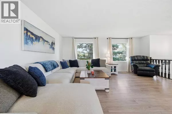 67 Lake Sylvan Close SE, Calgary, AB T2J3E5