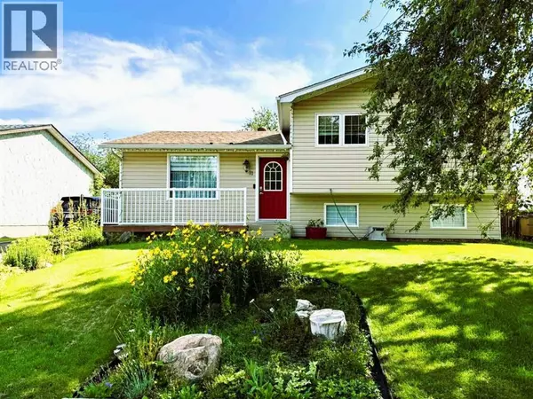 11 Lake Newell Crescent E, Brooks, AB T1R0L2